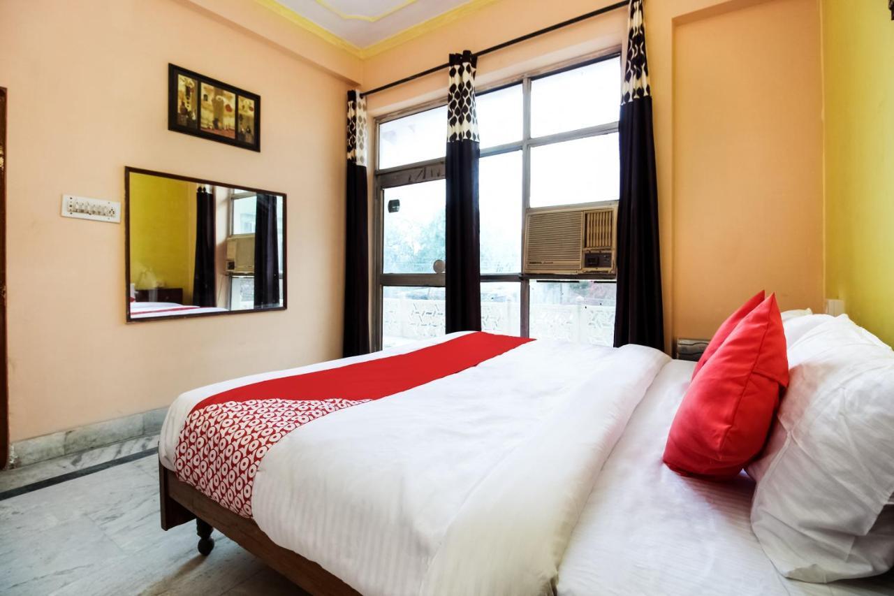Oyo Hotel Apoorva Deluxe Jaipur Dış mekan fotoğraf