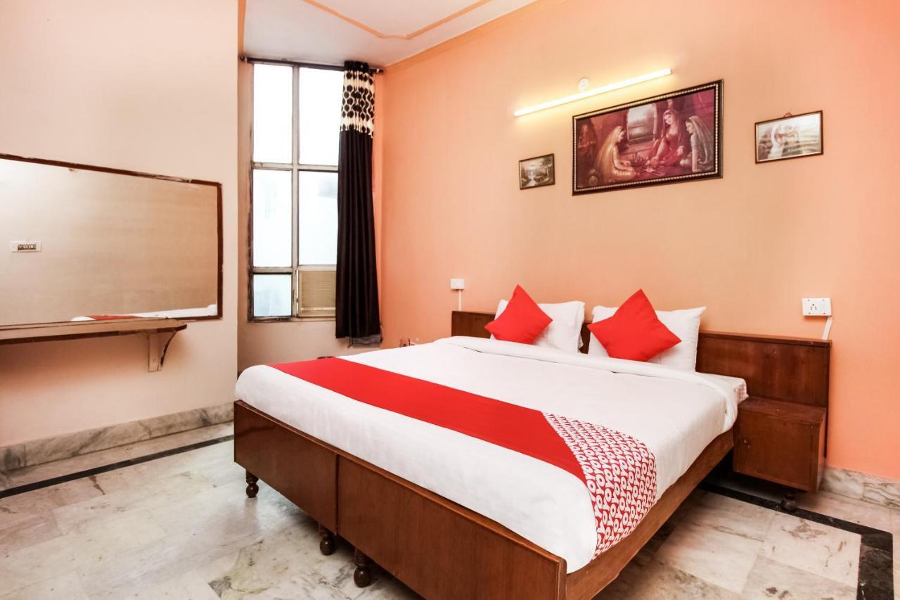 Oyo Hotel Apoorva Deluxe Jaipur Dış mekan fotoğraf