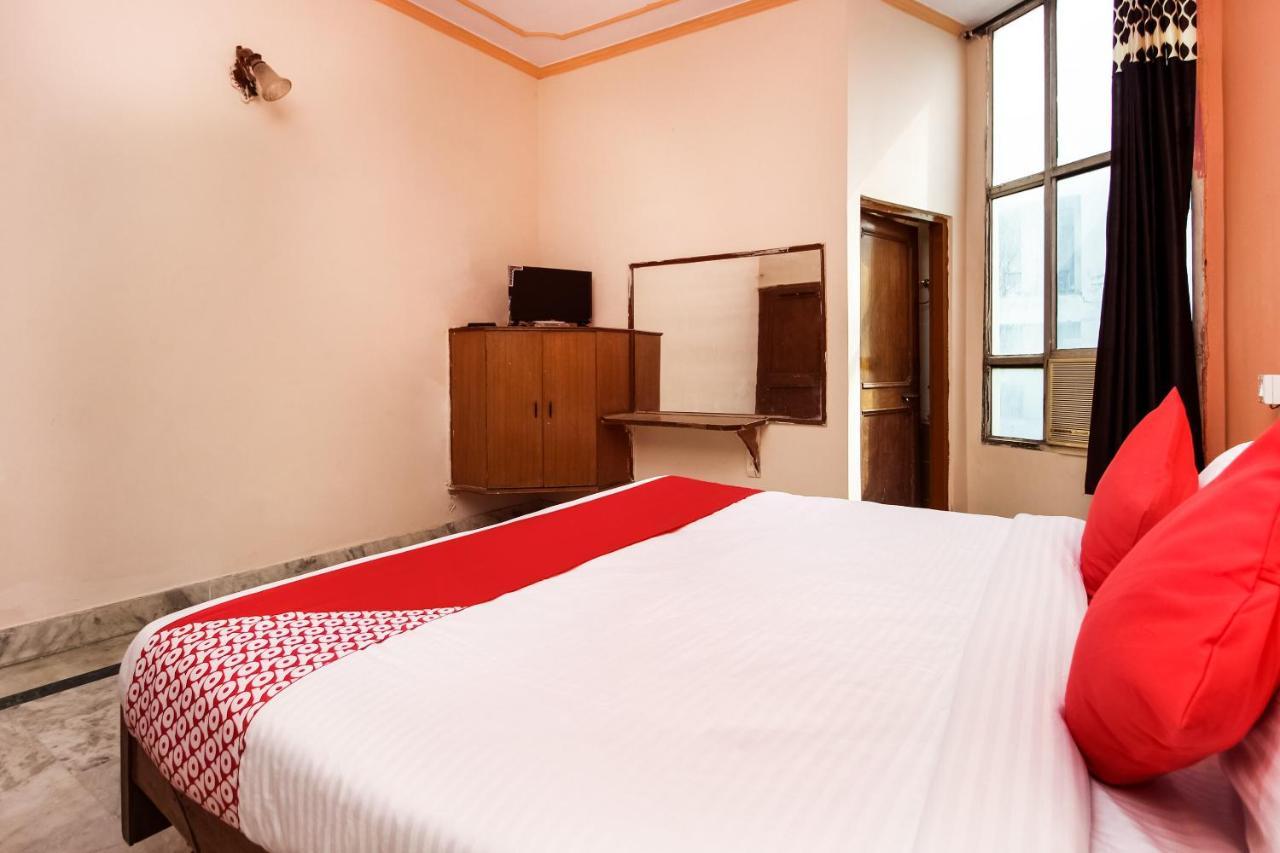 Oyo Hotel Apoorva Deluxe Jaipur Dış mekan fotoğraf